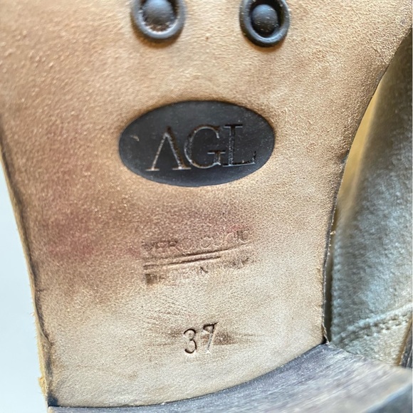 AGL Boots Size 37 US Size 7 Tan Suede Leather Pull On Casual Classic - Picture 15 of 15